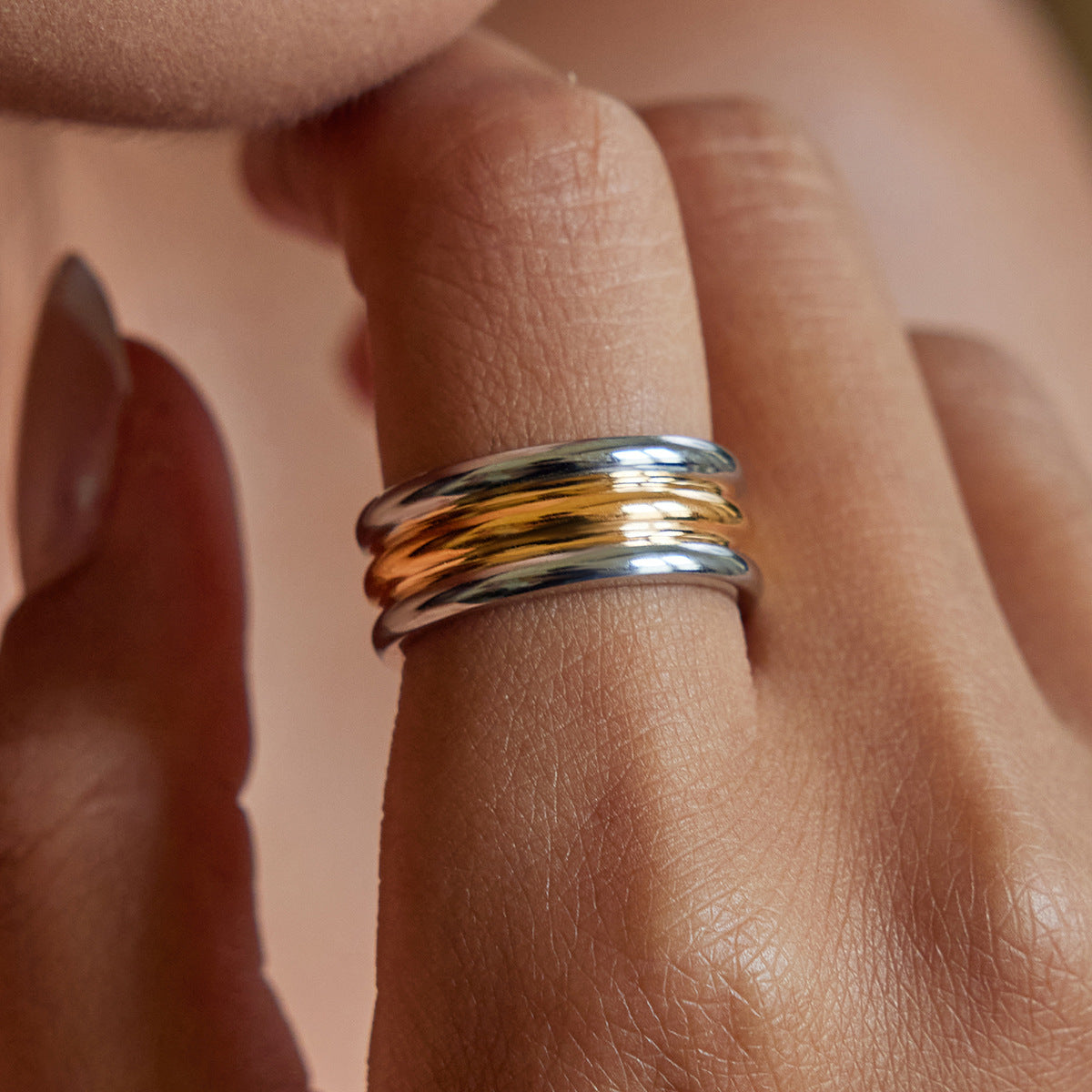 Bi-Stream Band Ring