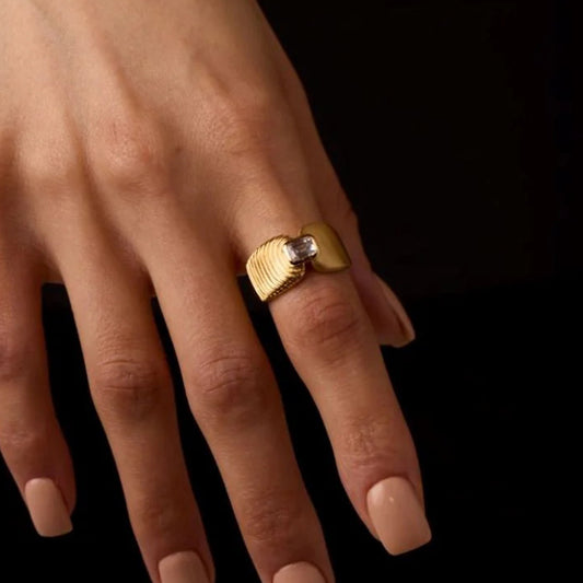Aurelia Ring