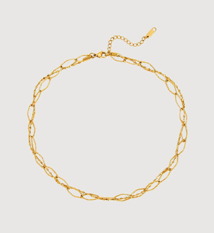 Chic Twist Choker