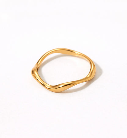 Gold Flow Ring in white background by Liora Senar