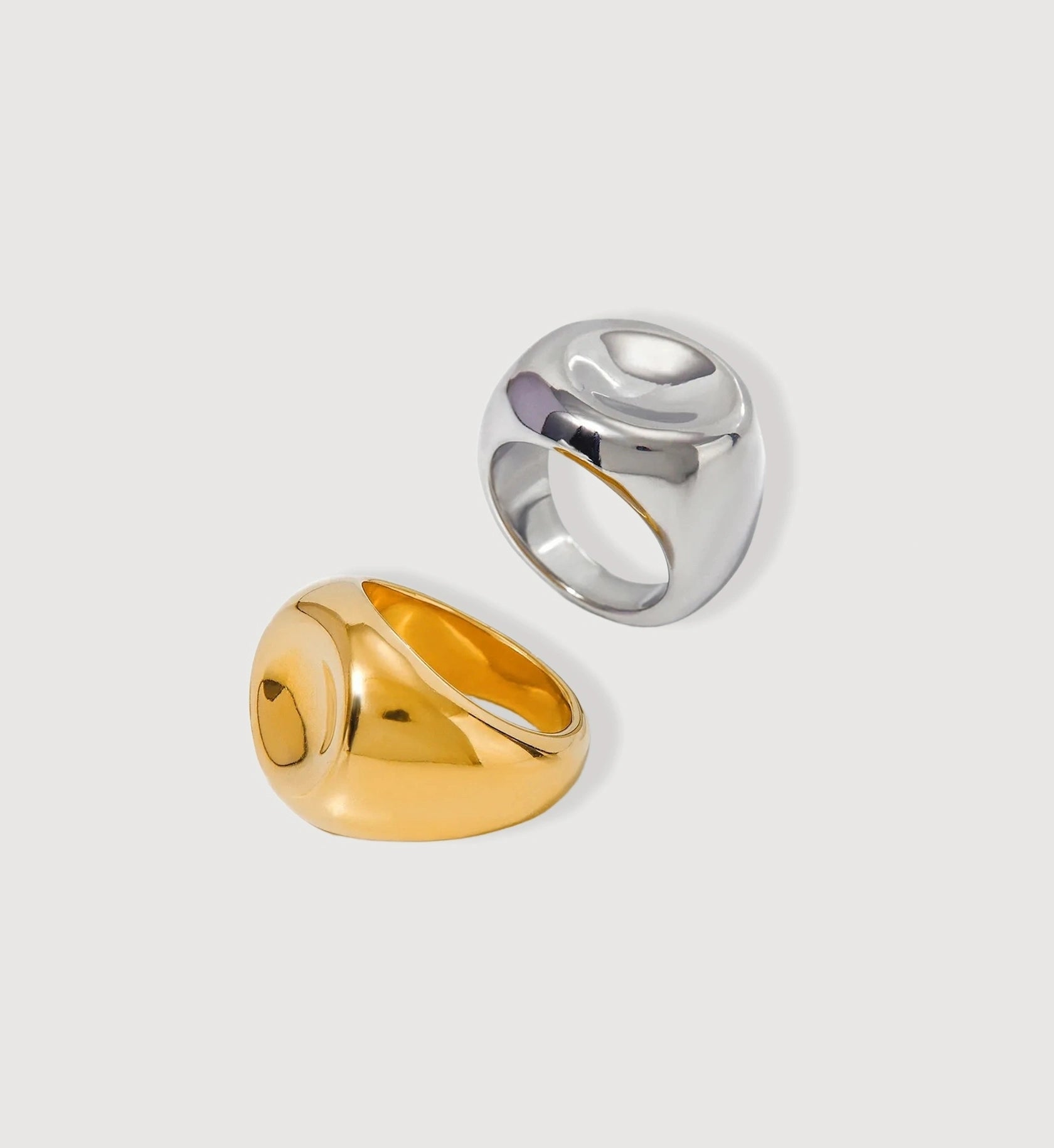 Waterproof Orb Lust Ring in light gray background by Liora Senar